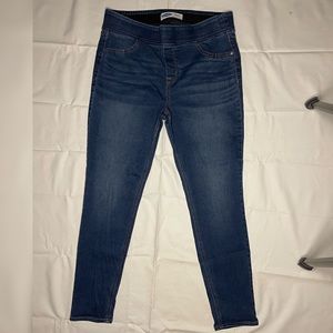 Old Navy Rockstar Jegging